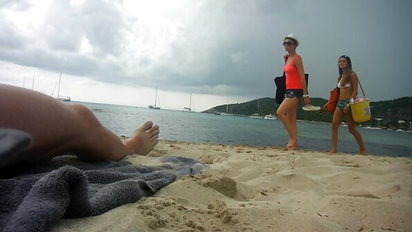 A Latina removes her clothes and then she enjoys her man on the bed